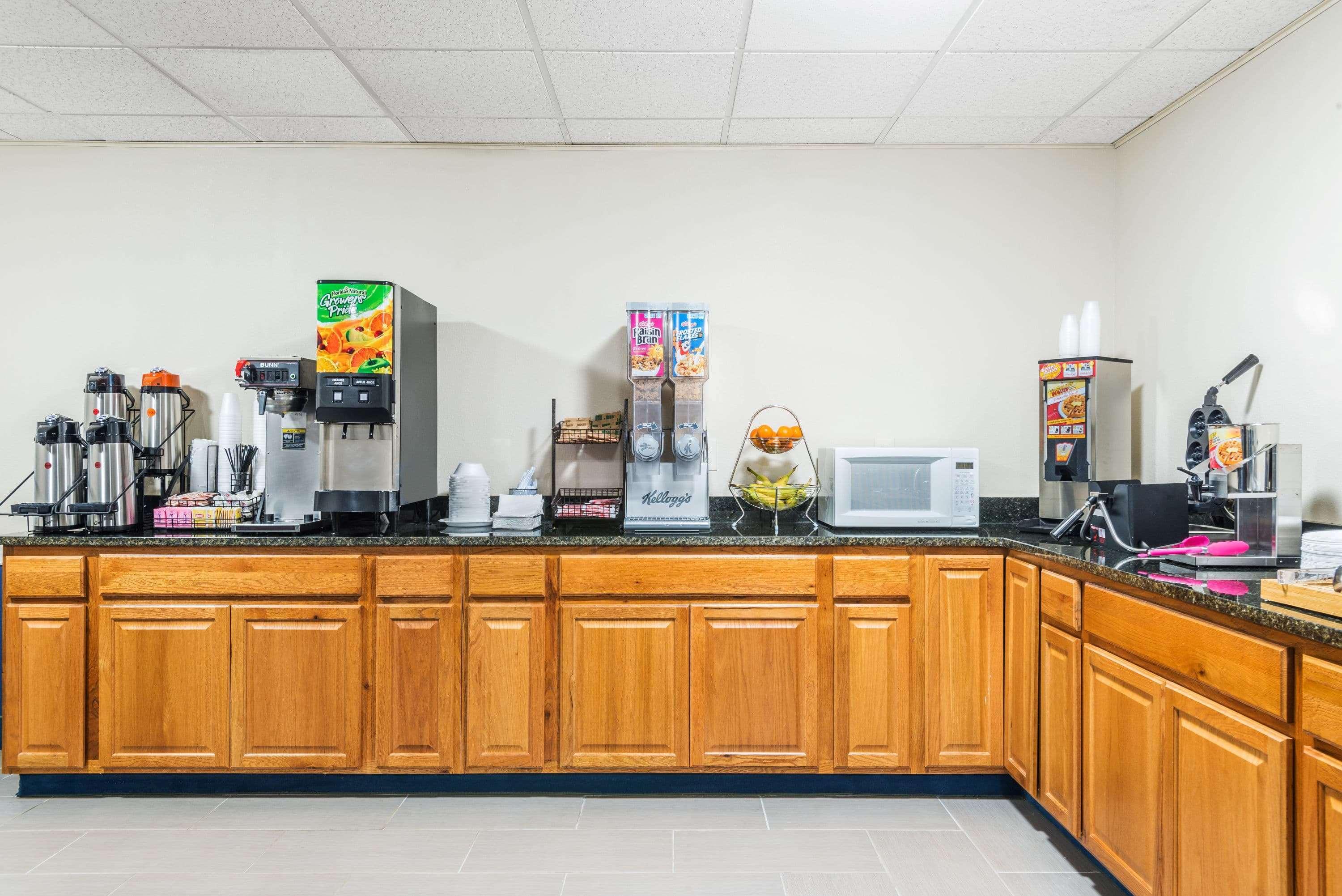 Howard Johnson By Wyndham Bangor Esterno foto
