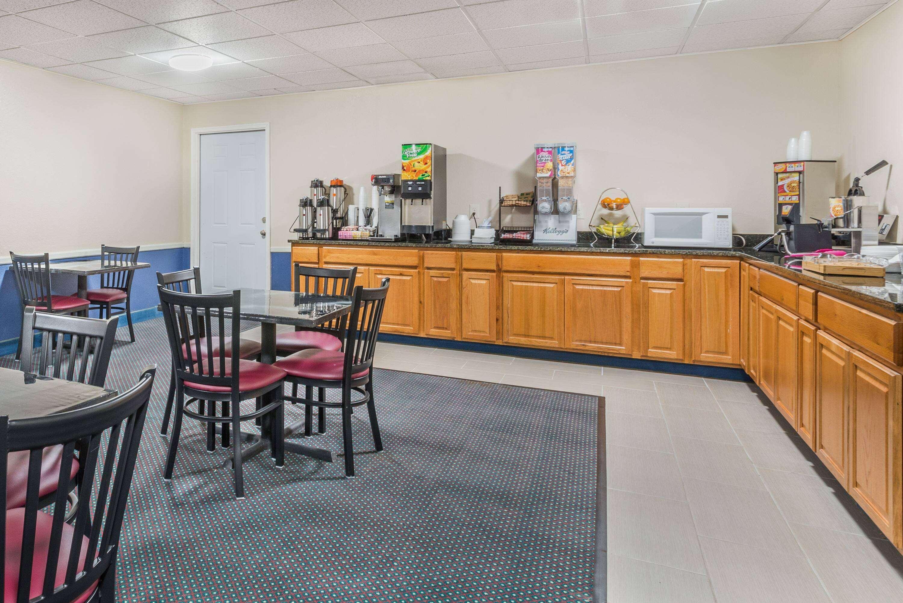 Howard Johnson By Wyndham Bangor Esterno foto